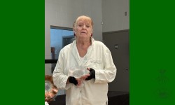 Érudite de l'histoire de l'art,  elle est de bien des associations. Une richesse!