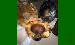 Boutonniere, Millersburg. Compote améthyste. Superbe irisation!