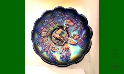 Peacock and Urn, Millersburg. Petit bol variant. Bleu